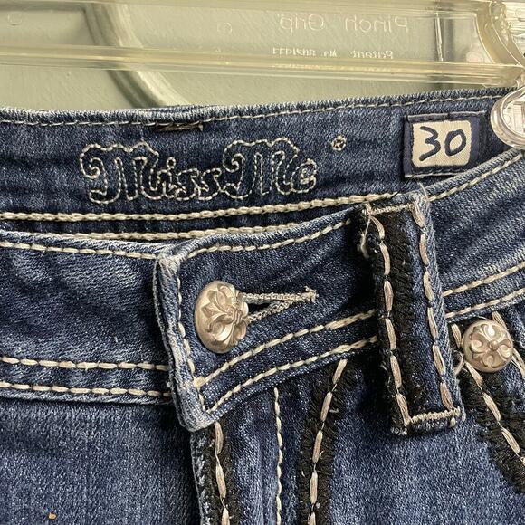 Miss Me Bootcut Jeans Size 30 Thick Stitch Embroidered Pockets Bling Grunge Y2K - Picture 5 of 8